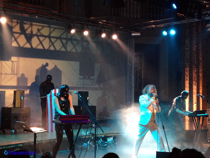 snog_live