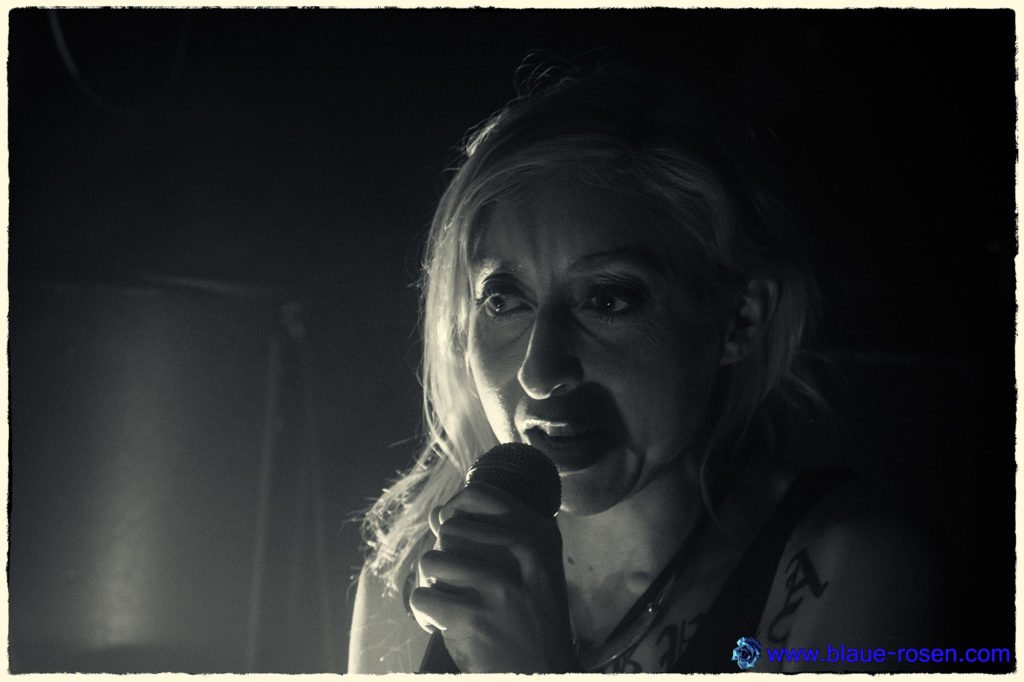 Lingua Ignota live photo