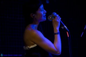 Seaming To live photo