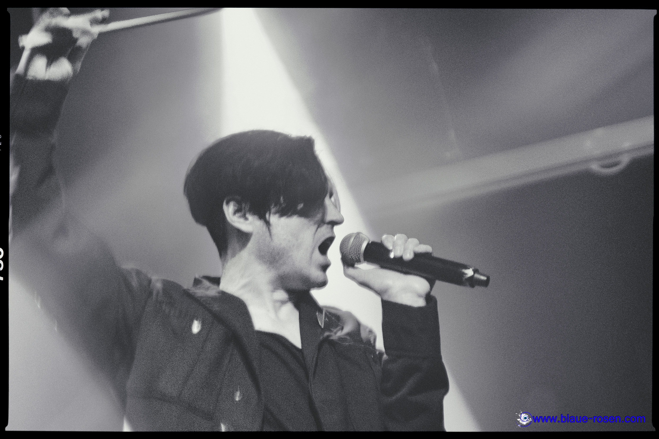 Automelodi live at Hootananny
