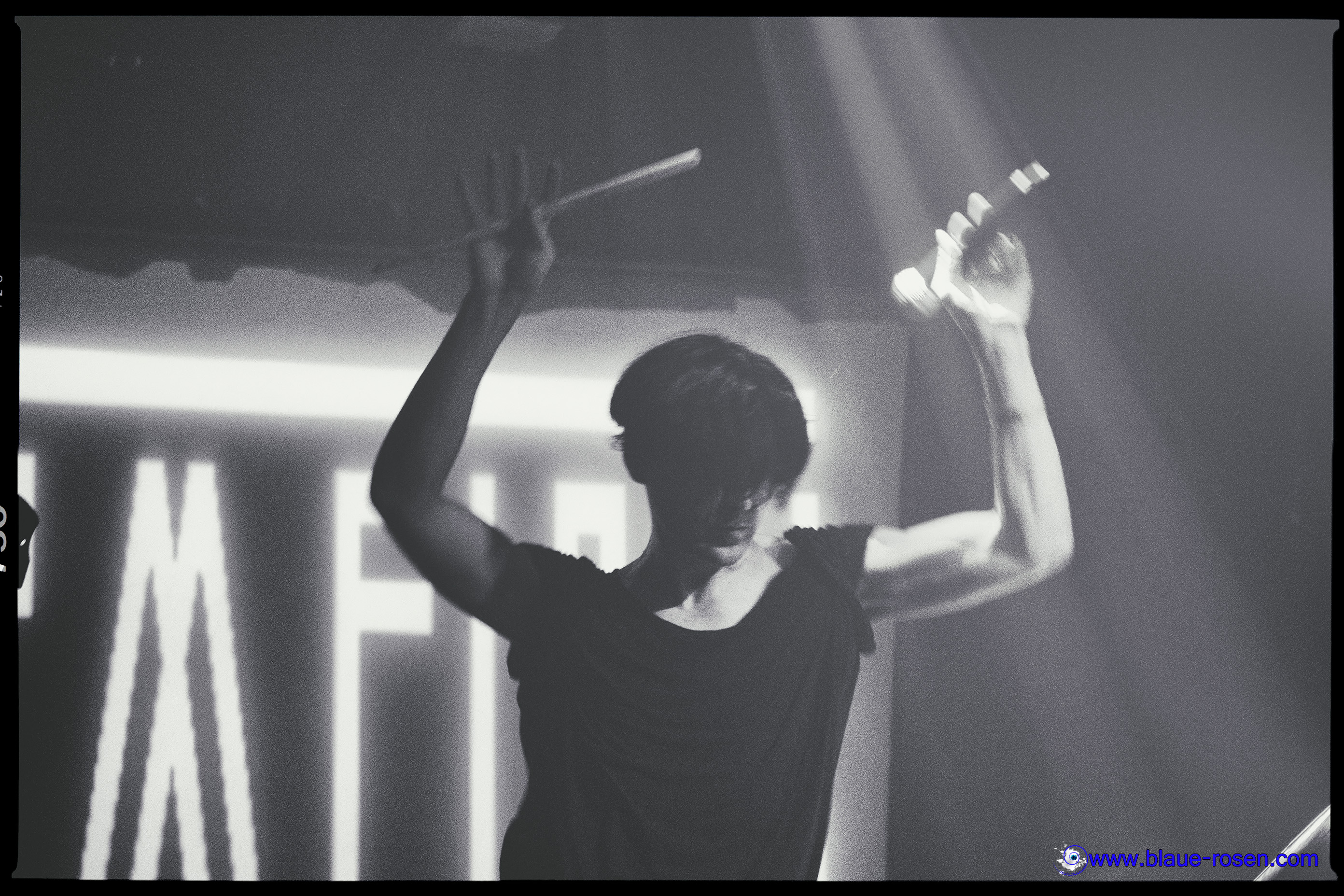 Automelodi live at Hootananny